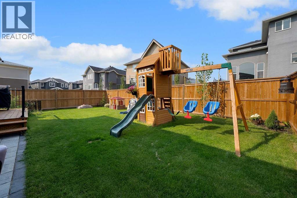 202 Kinniburgh Crescent Property Photo 44