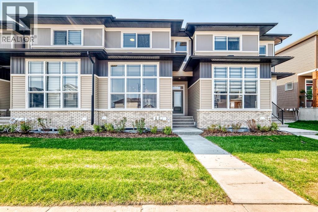 1069 Bayview Crescent Sw Property Photo 1