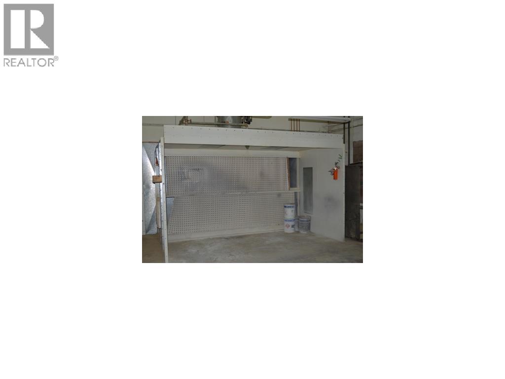 4213 16a Street Se Property Photo 5