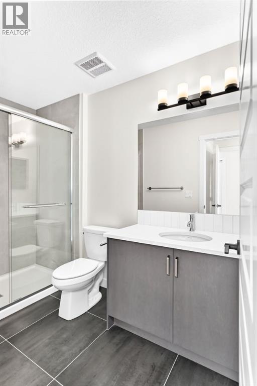 1075 Bayview Crescent Sw Property Photo 12