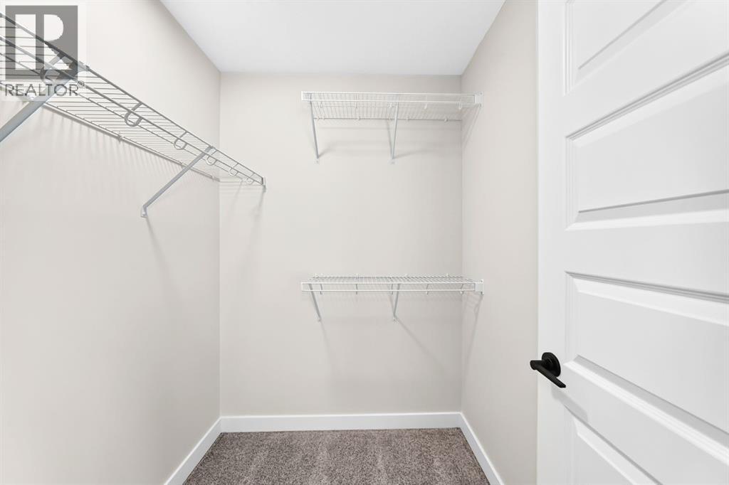 1075 Bayview Crescent Sw Property Photo 14