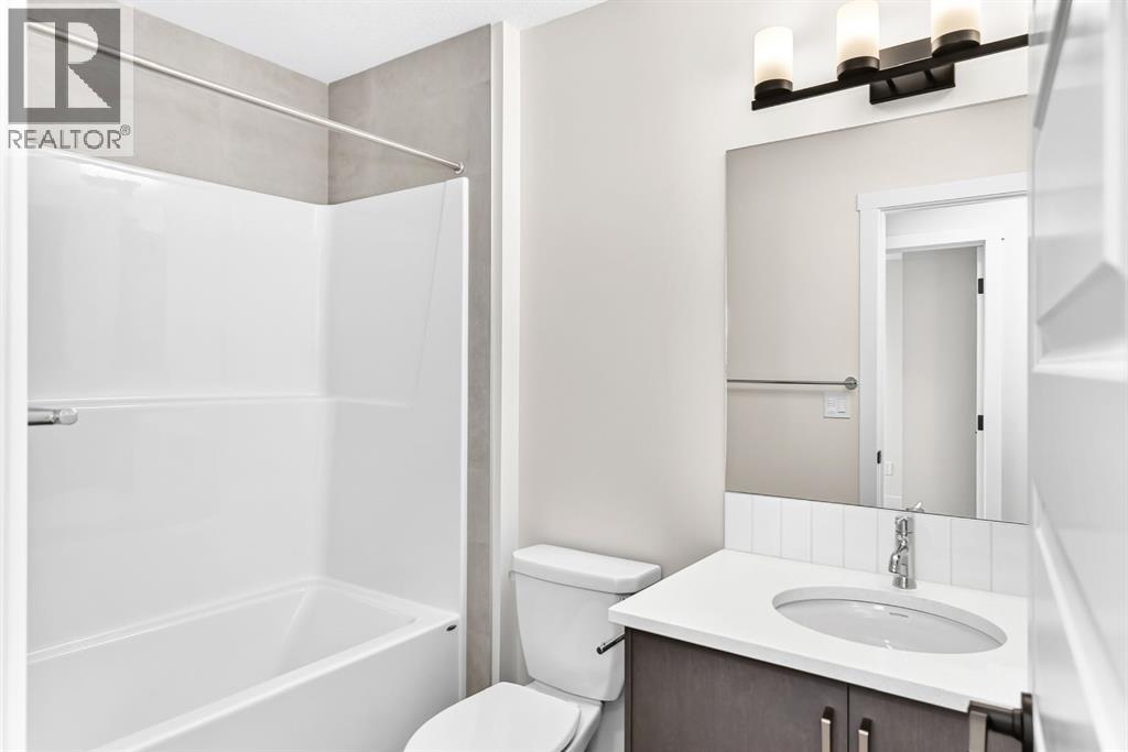 1075 Bayview Crescent Sw Property Photo 17