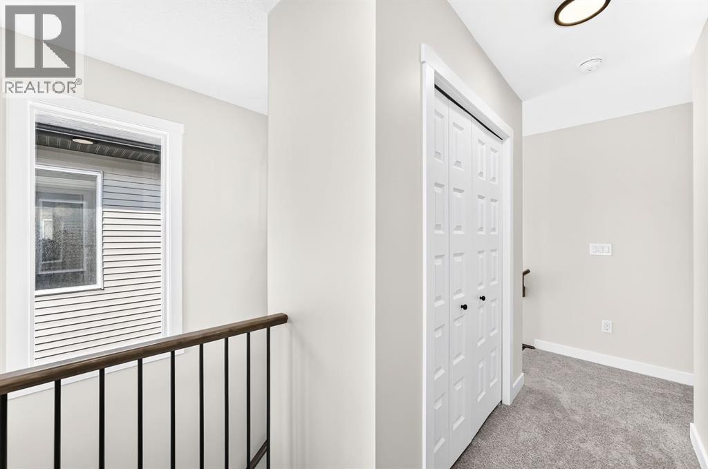 1075 Bayview Crescent Sw Property Photo 20