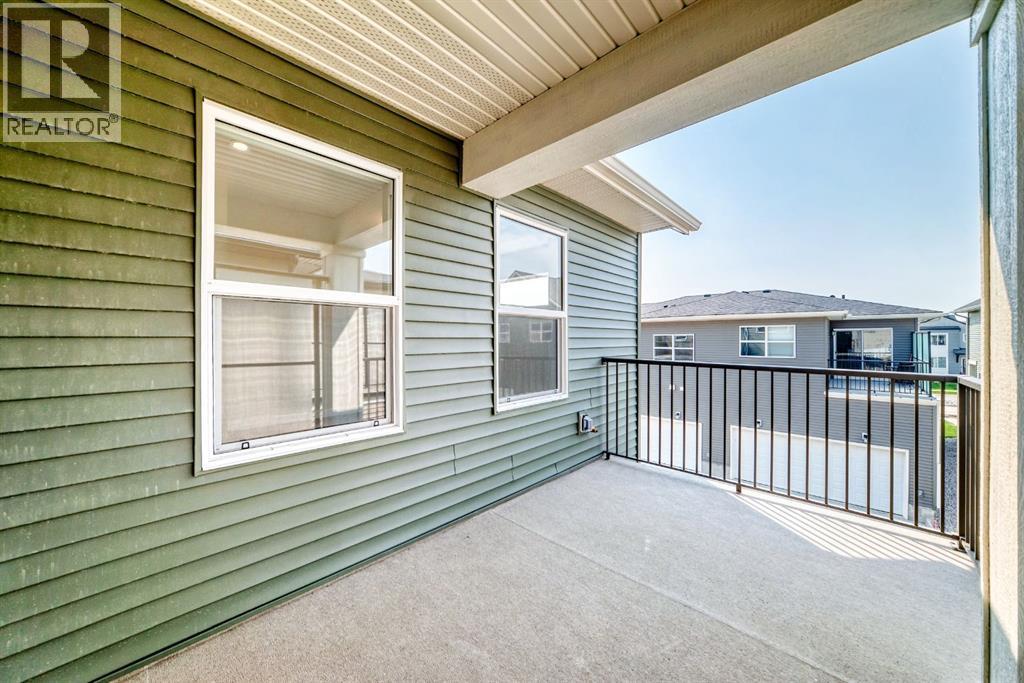 1075 Bayview Crescent Sw Property Photo 27