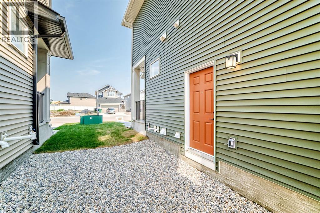 1075 Bayview Crescent Sw Property Photo 29