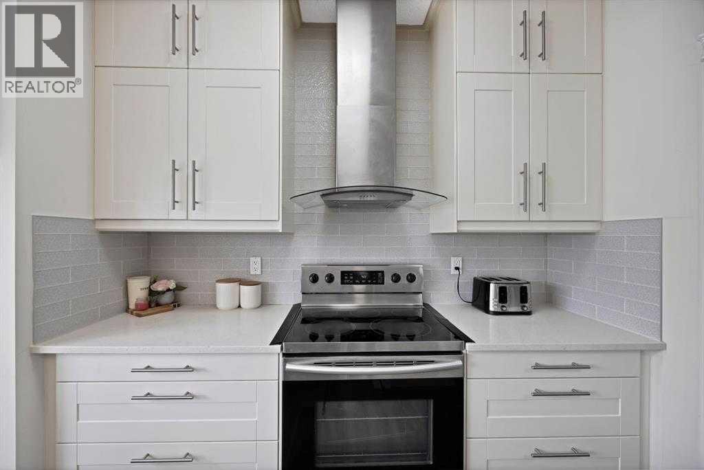 2386 Fairways Circle S Property Photo 9