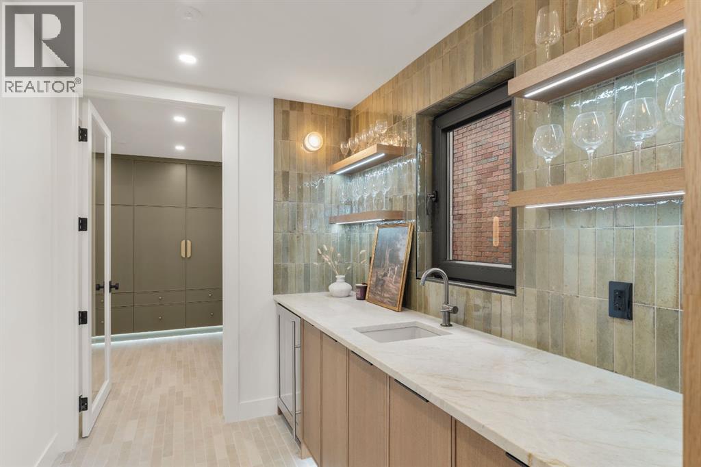692 West Chestermere Drive Property Photo 30