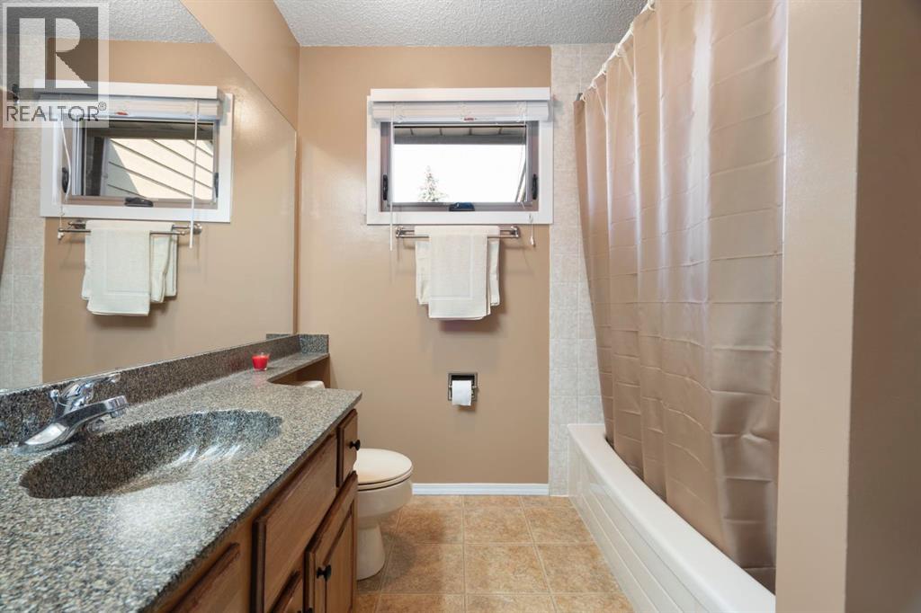 140 Glamis Terrace Sw Property Photo 14