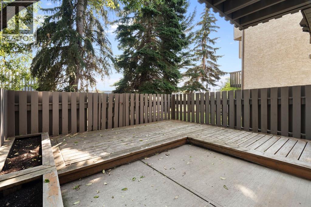 140 Glamis Terrace Sw Property Photo 16