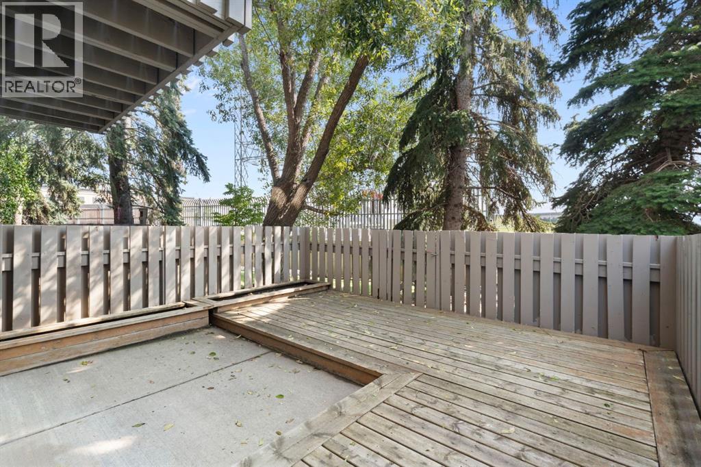 140 Glamis Terrace Sw Property Photo 17