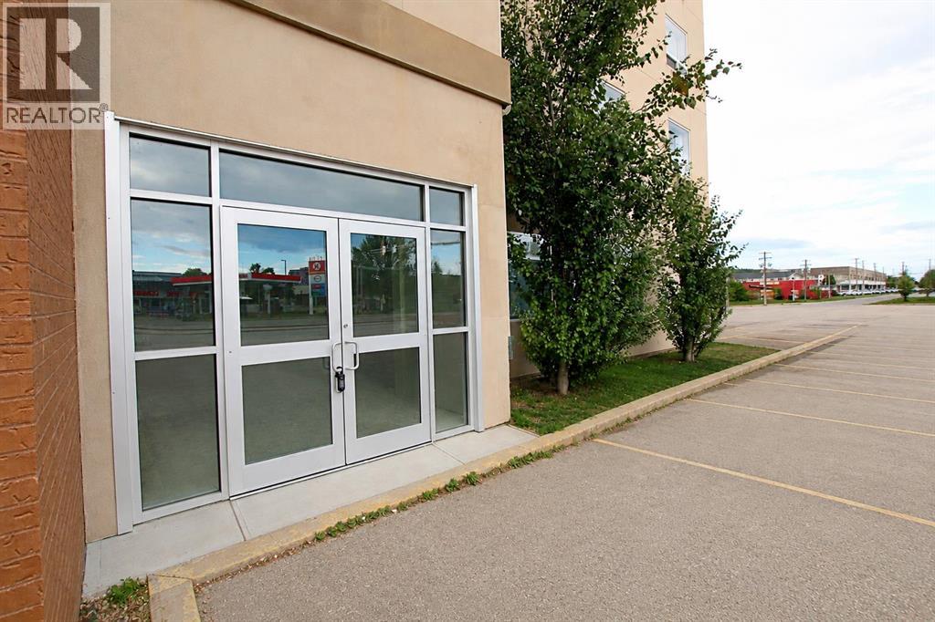 8200 Franklin Avenue Property Photo 3