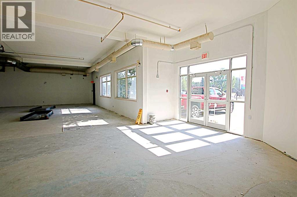 8200 Franklin Avenue Property Photo 6