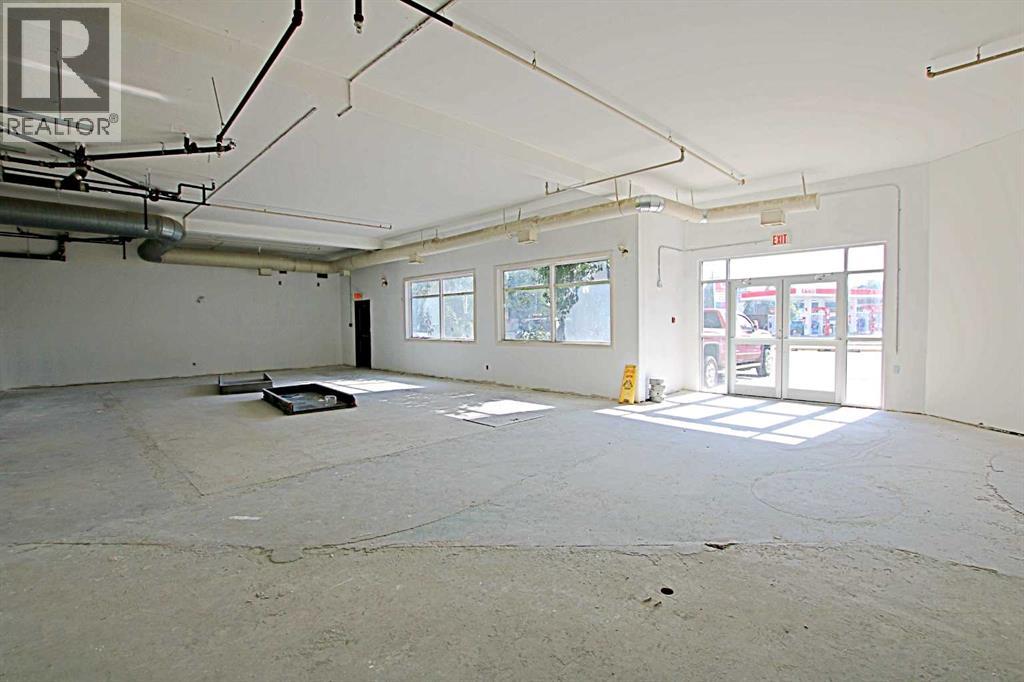 8200 Franklin Avenue Property Photo 7
