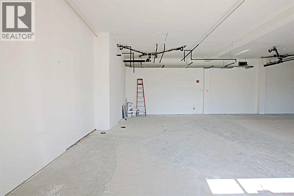 8200 Franklin Avenue Property Photo 10