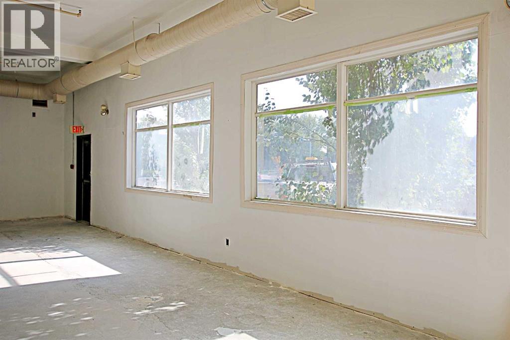 8200 Franklin Avenue Property Photo 16