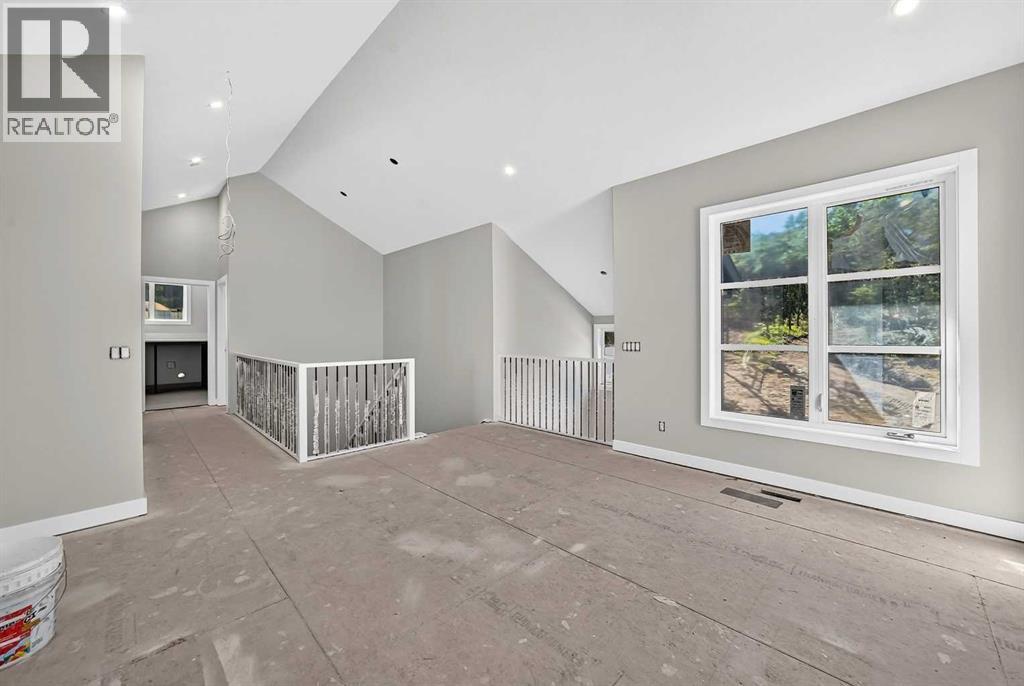 83 Crestridge Heights Sw Property Photo 15