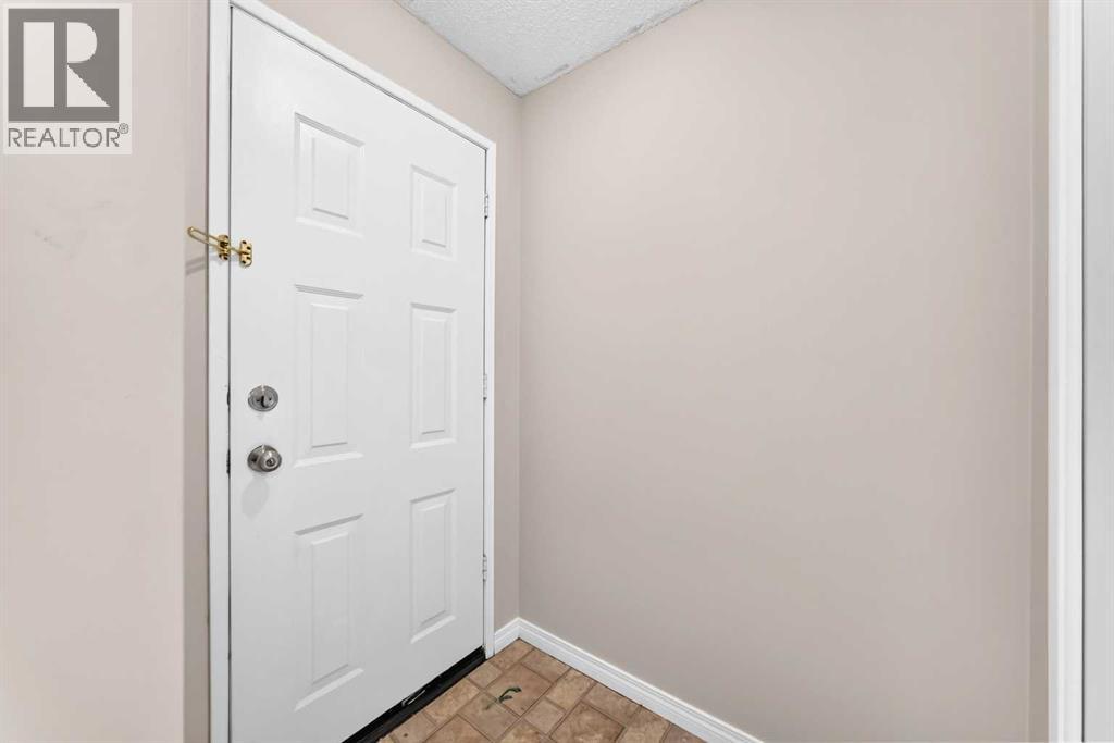 19 Falshire Drive Ne Property Photo 5