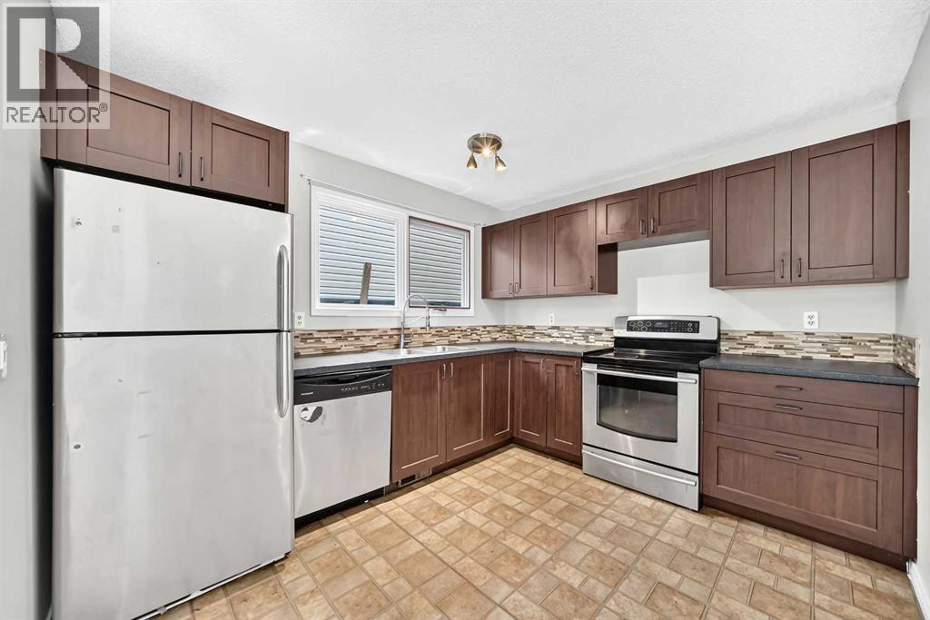 19 Falshire Drive Ne Property Photo 6