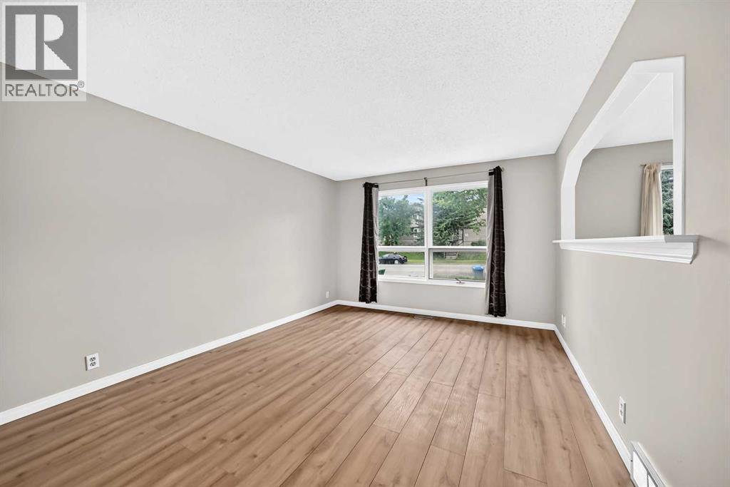 19 Falshire Drive Ne Property Photo 12