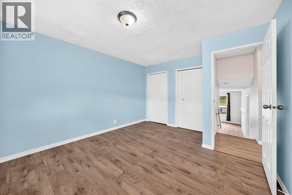 19 Falshire Drive Ne Property Photo 21
