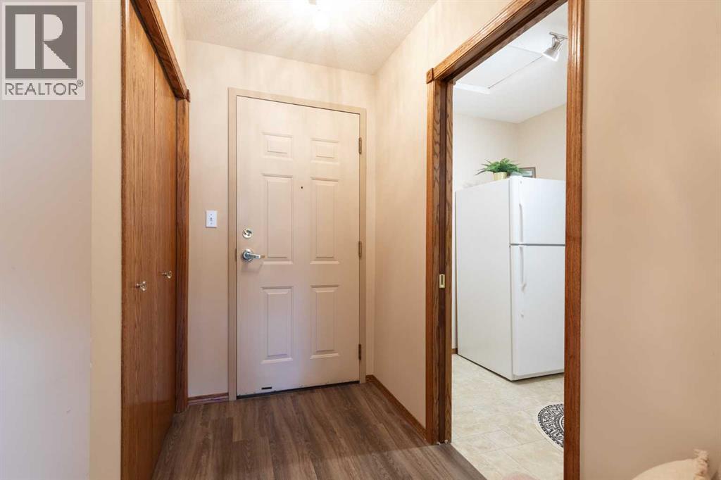 22 Park Meadows Drive Southeast Property Photo 5