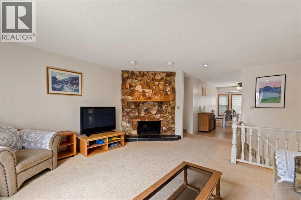 224 Berwick Way Nw Property Photo 6