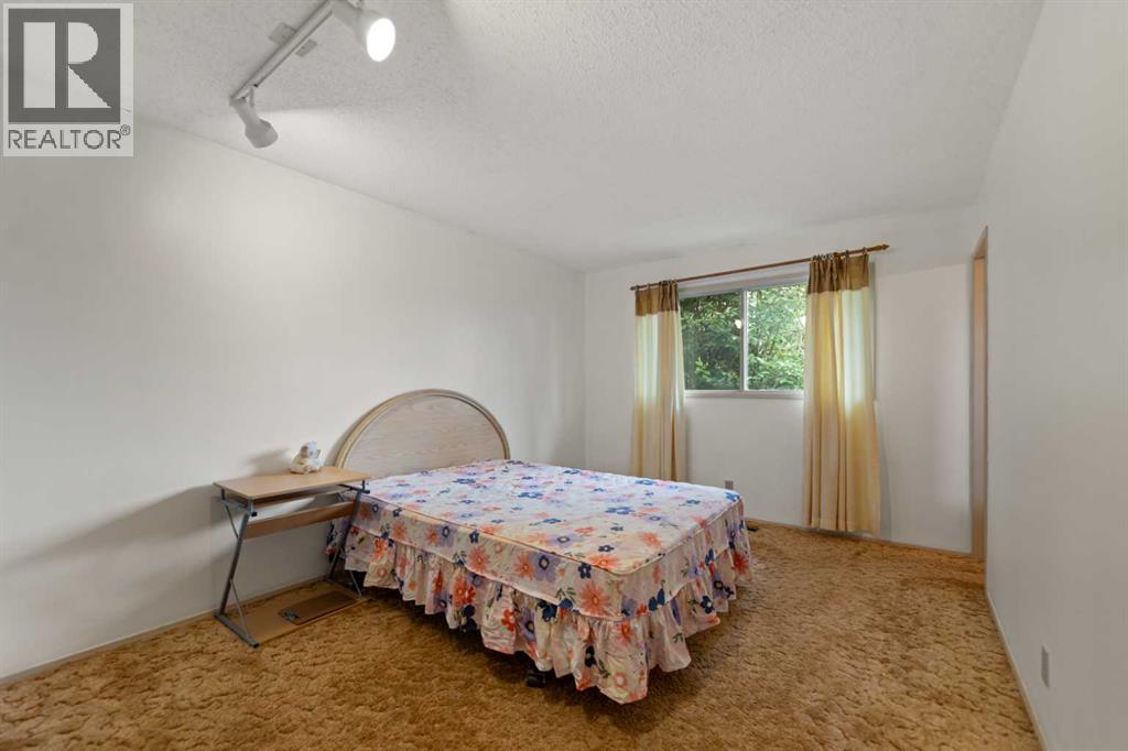224 Berwick Way Nw Property Photo 14