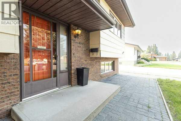 4106 Heirloom Crescent Property Photo 3