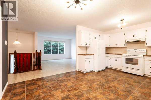 4106 Heirloom Crescent Property Photo 7