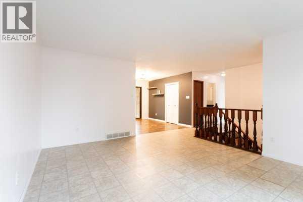 4106 Heirloom Crescent Property Photo 12