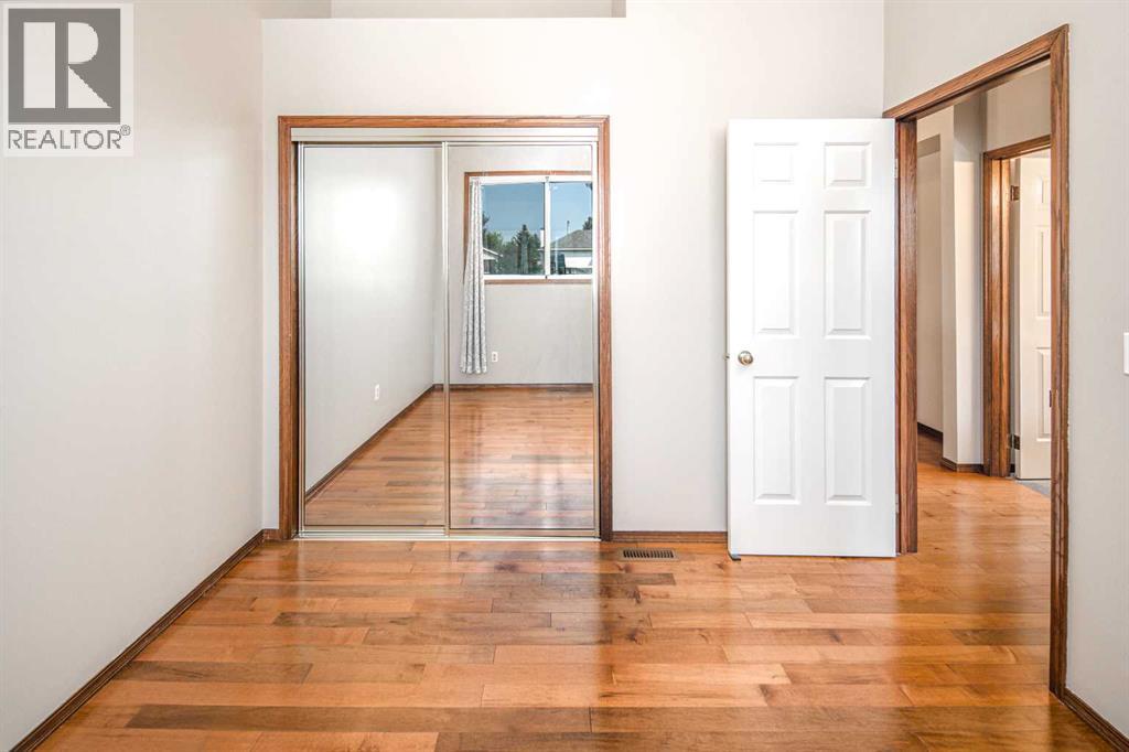 131 Edgebrook Close Nw Property Photo 24