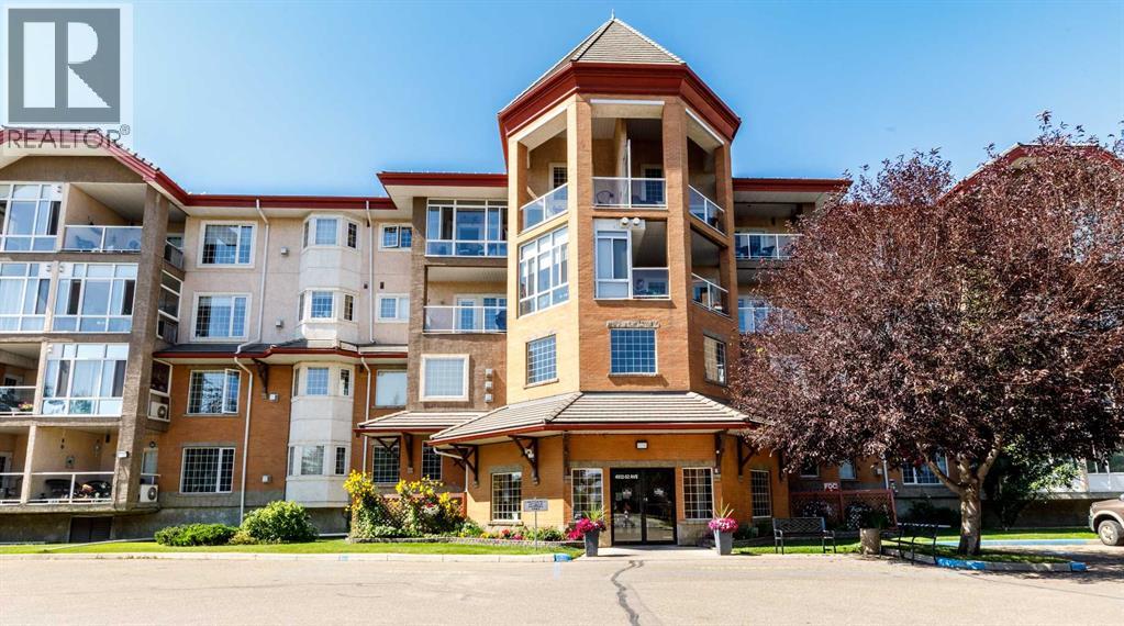 4512 52 Avenue Property Photo 1