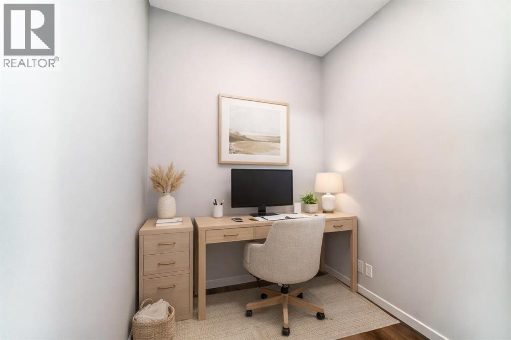 61 Monarch Boulevard Property Photo 3