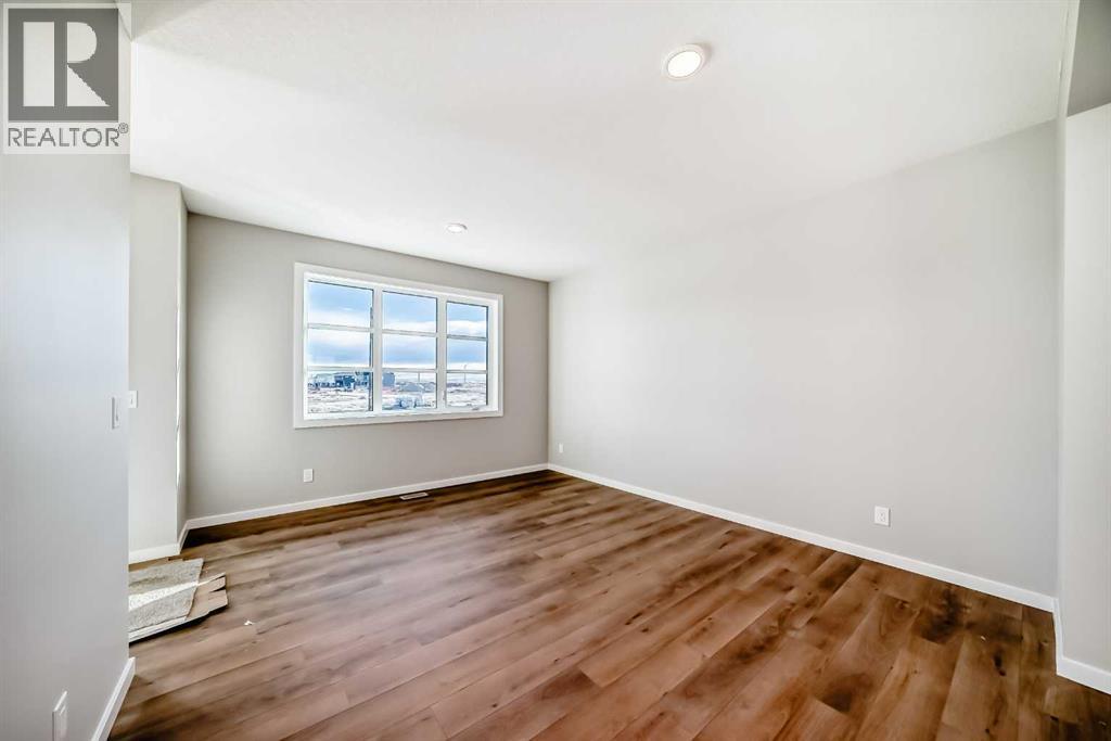 61 Monarch Boulevard Property Photo 12