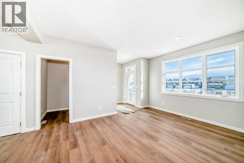 61 Monarch Boulevard Property Photo 15