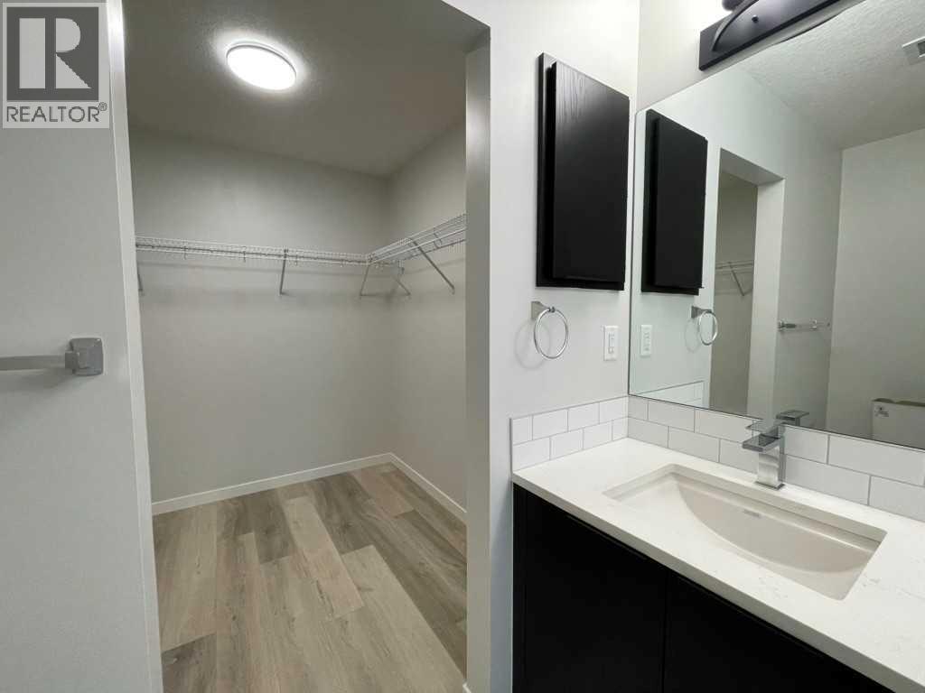 42 Cranbrook Gardens Southeast Property Photo 13