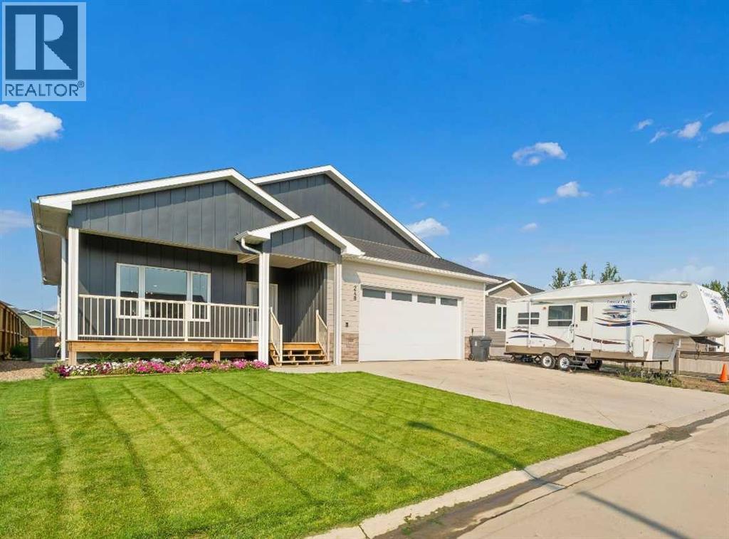 248 Westview Crescent W Property Photo 1