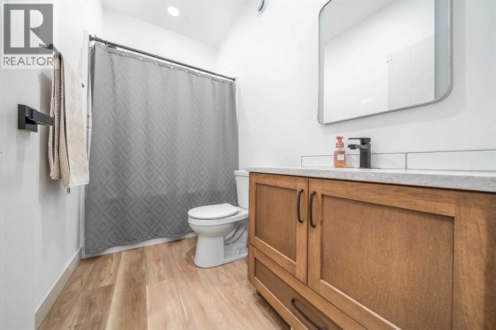 248 Westview Crescent W Property Photo 21