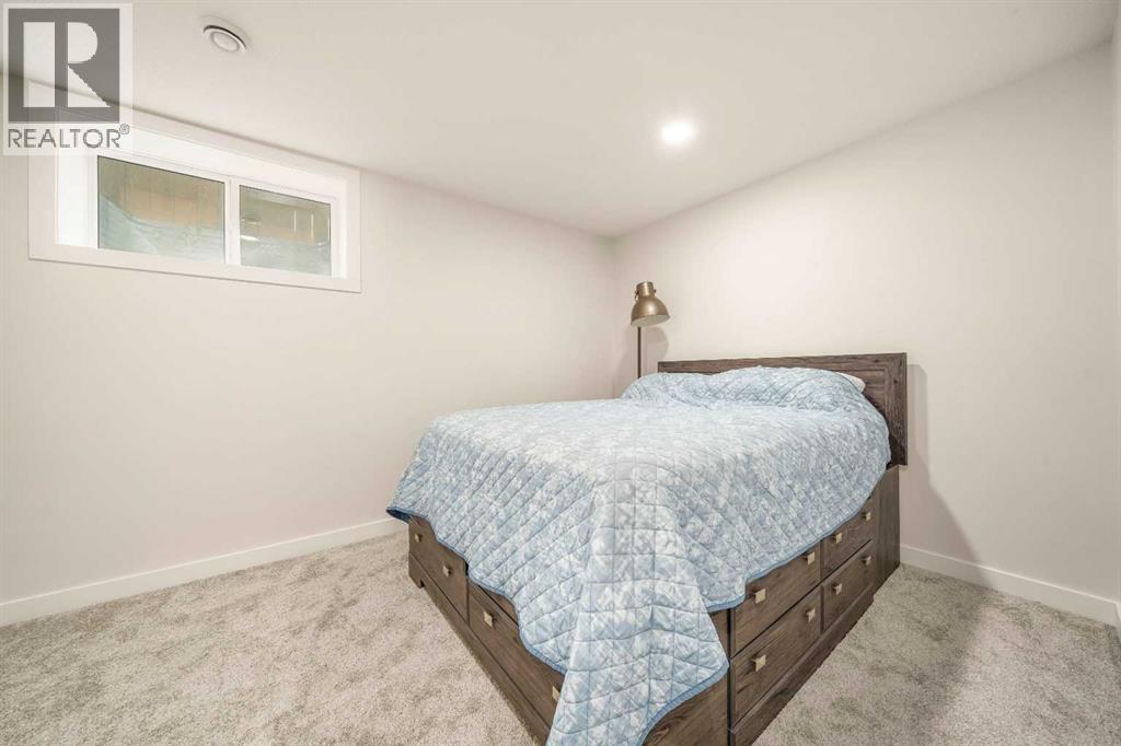 248 Westview Crescent W Property Photo 30