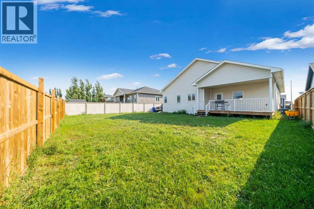 248 Westview Crescent W Property Photo 43