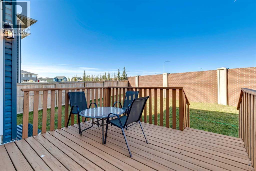 215 Redstone Heights Ne Property Photo 39