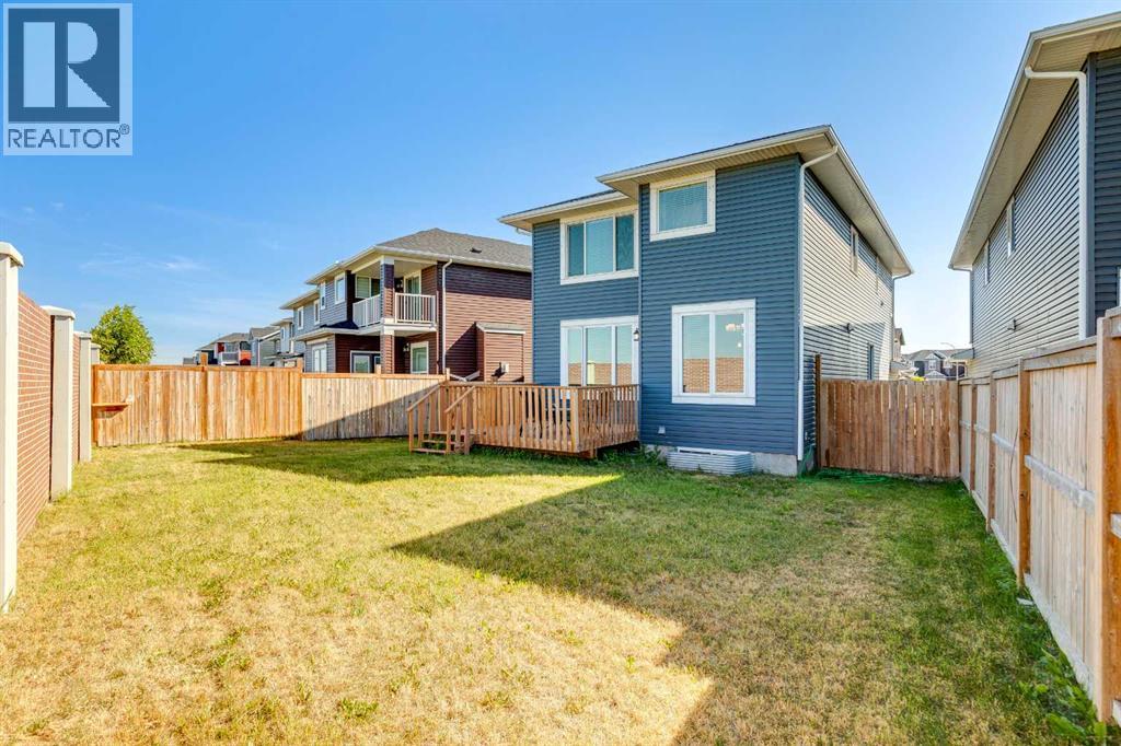 215 Redstone Heights Ne Property Photo 43