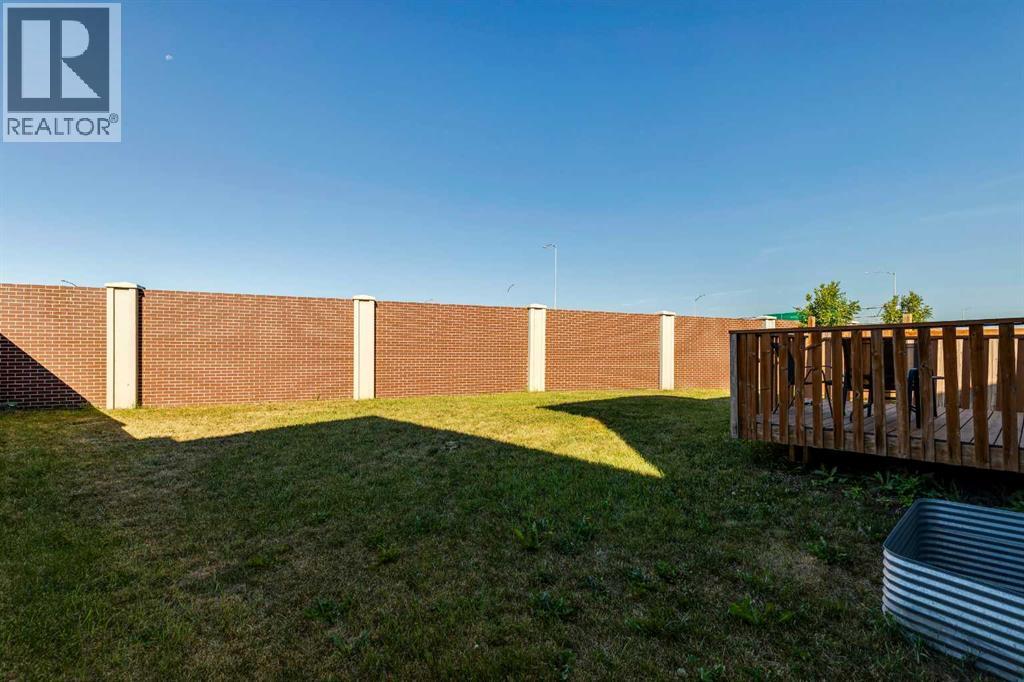 215 Redstone Heights Ne Property Photo 44