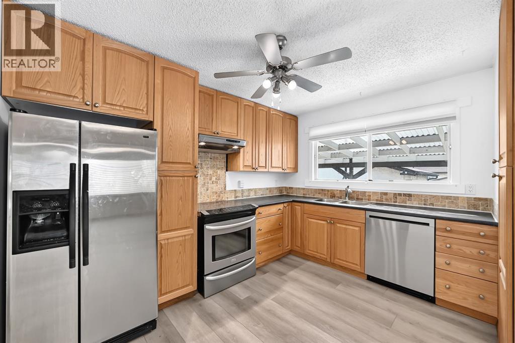 947 Maitland Way Ne Property Photo 3