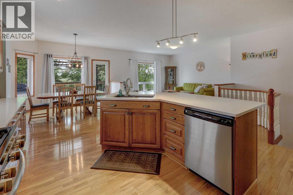 123 Hillview Road Property Photo 7