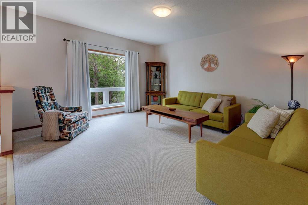 123 Hillview Road Property Photo 11