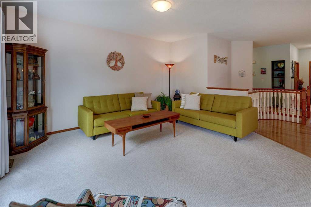 123 Hillview Road Property Photo 12