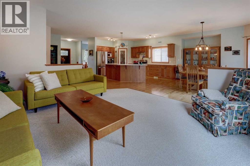 123 Hillview Road Property Photo 13