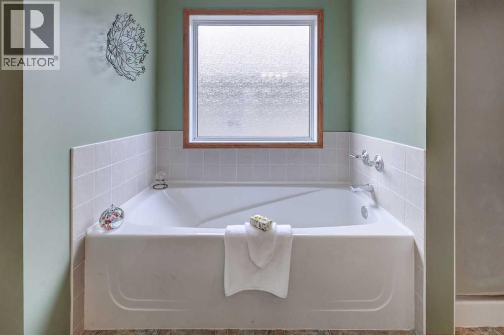 123 Hillview Road Property Photo 18
