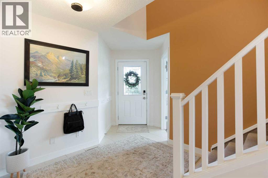 2 Kingston View Se Property Photo 2
